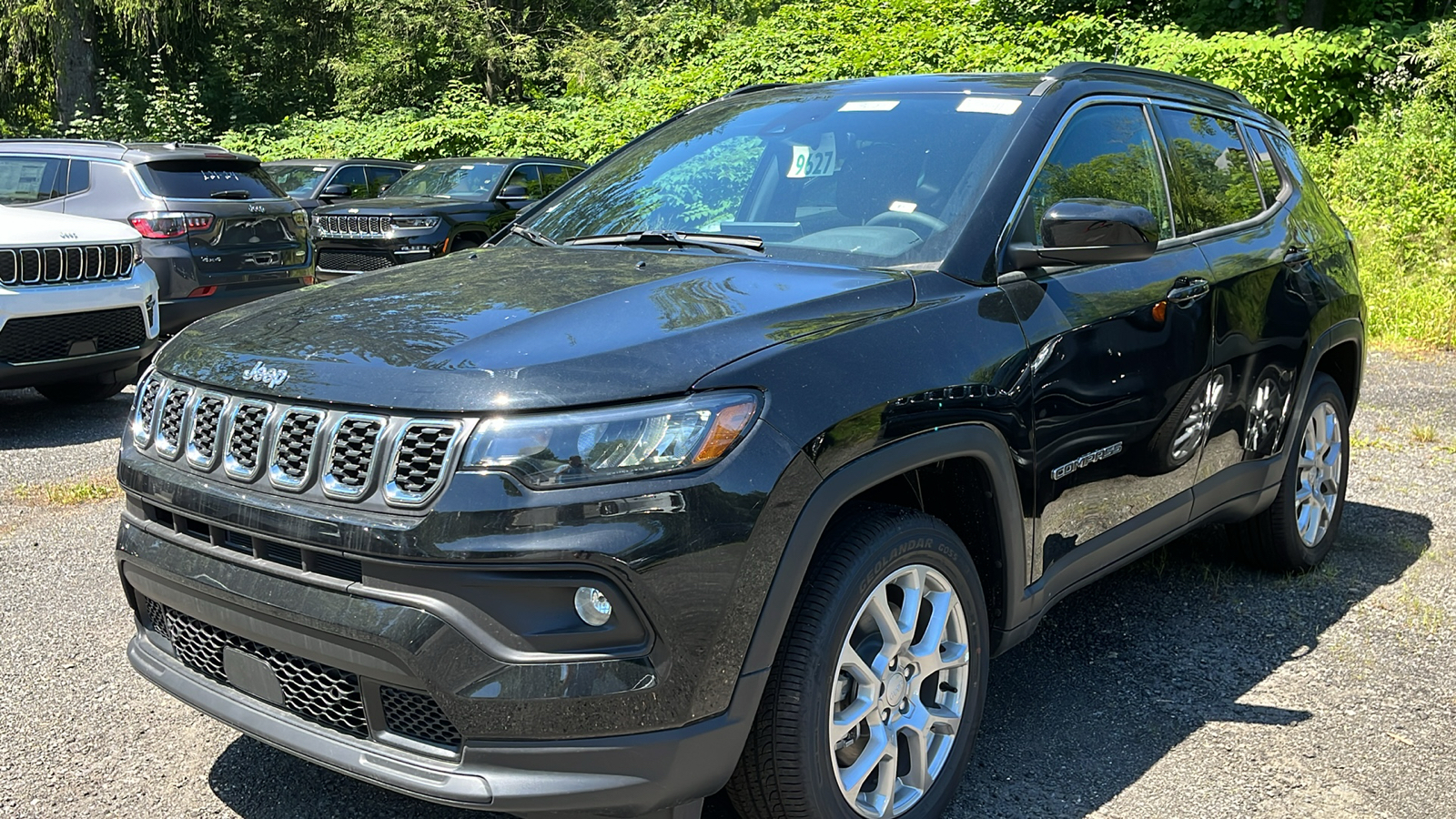 2024 Jeep Compass Latitude Lux 3