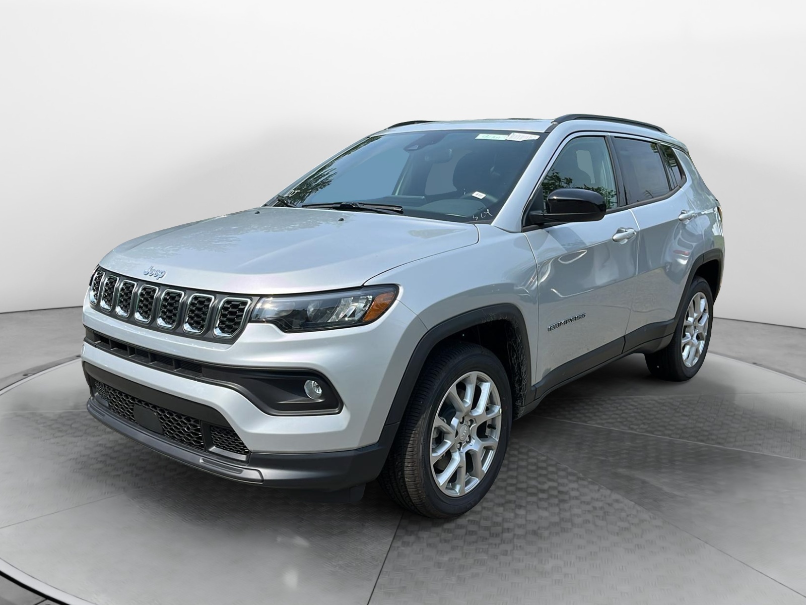 2024 Jeep Compass Latitude Lux 3