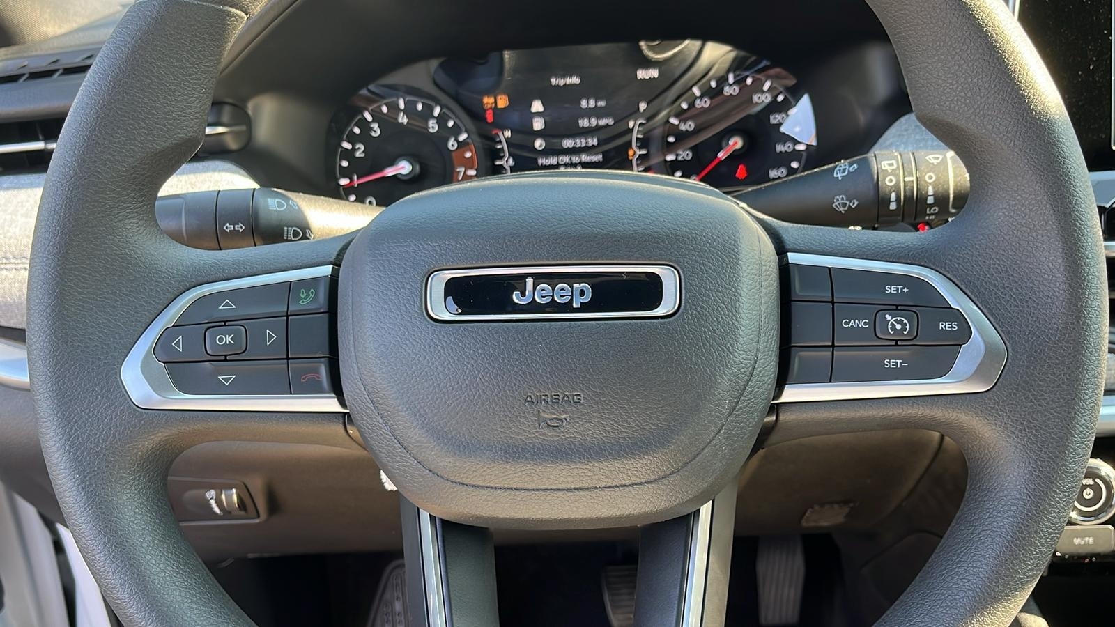 2025 Jeep Compass Sport 8