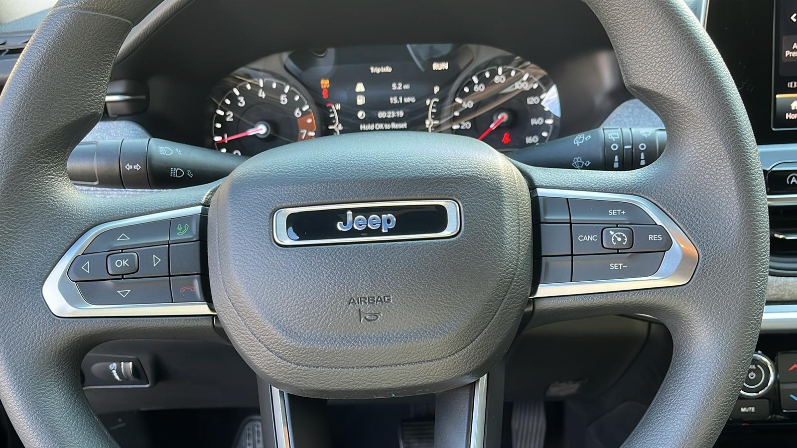 2025 Jeep Compass Sport 8