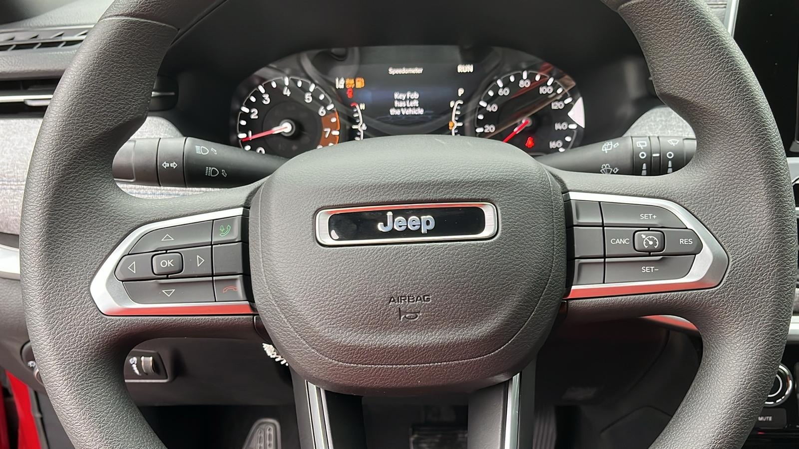 2025 Jeep Compass Sport 8