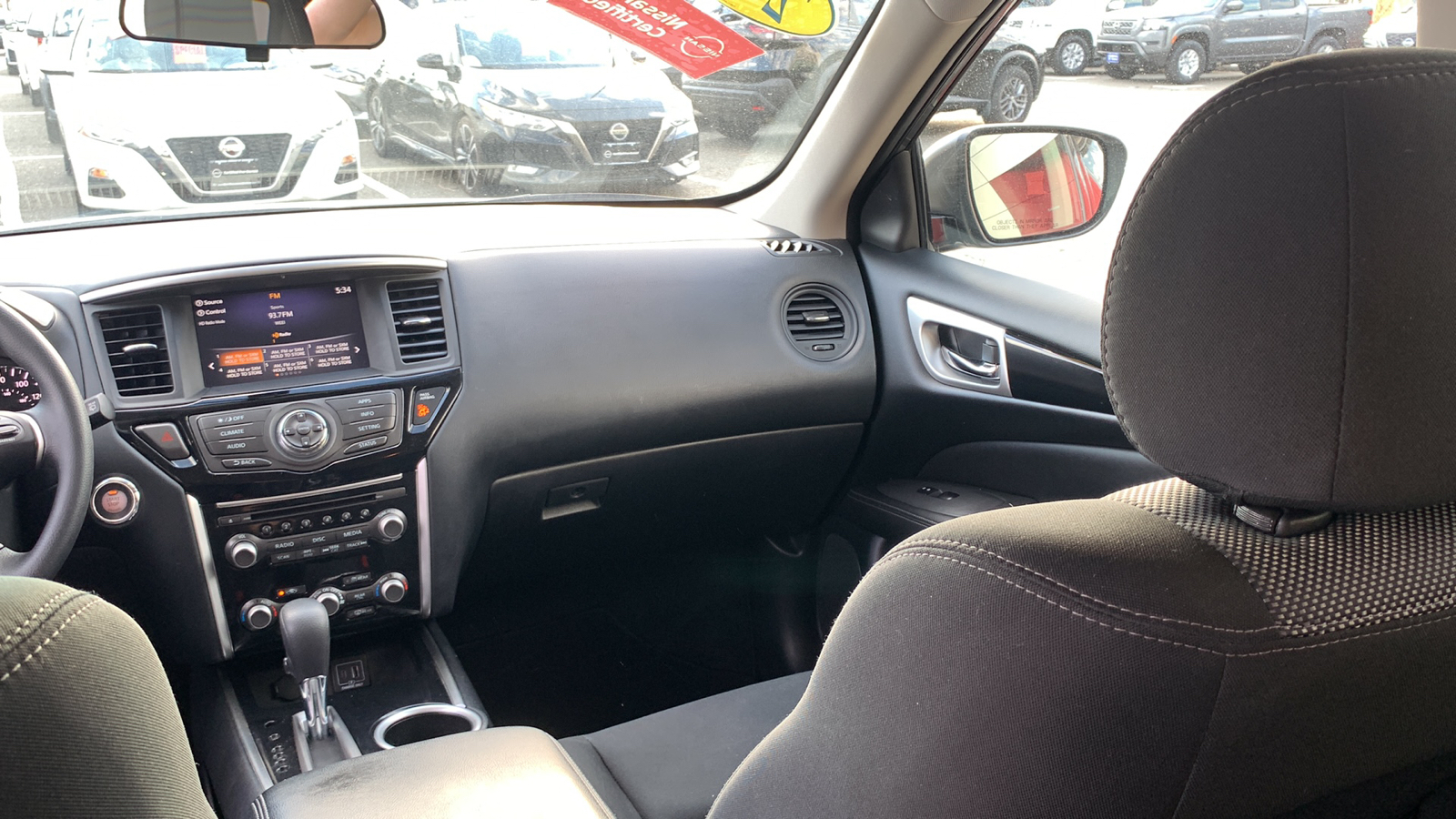 2020 Nissan Pathfinder S 20
