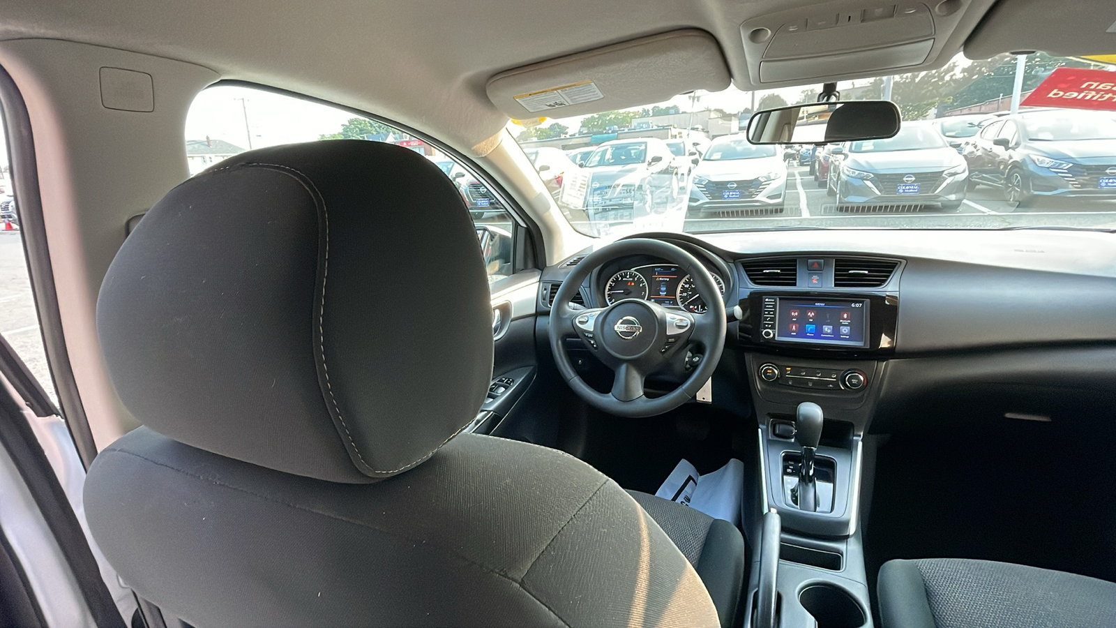 2019 Nissan Sentra S 17