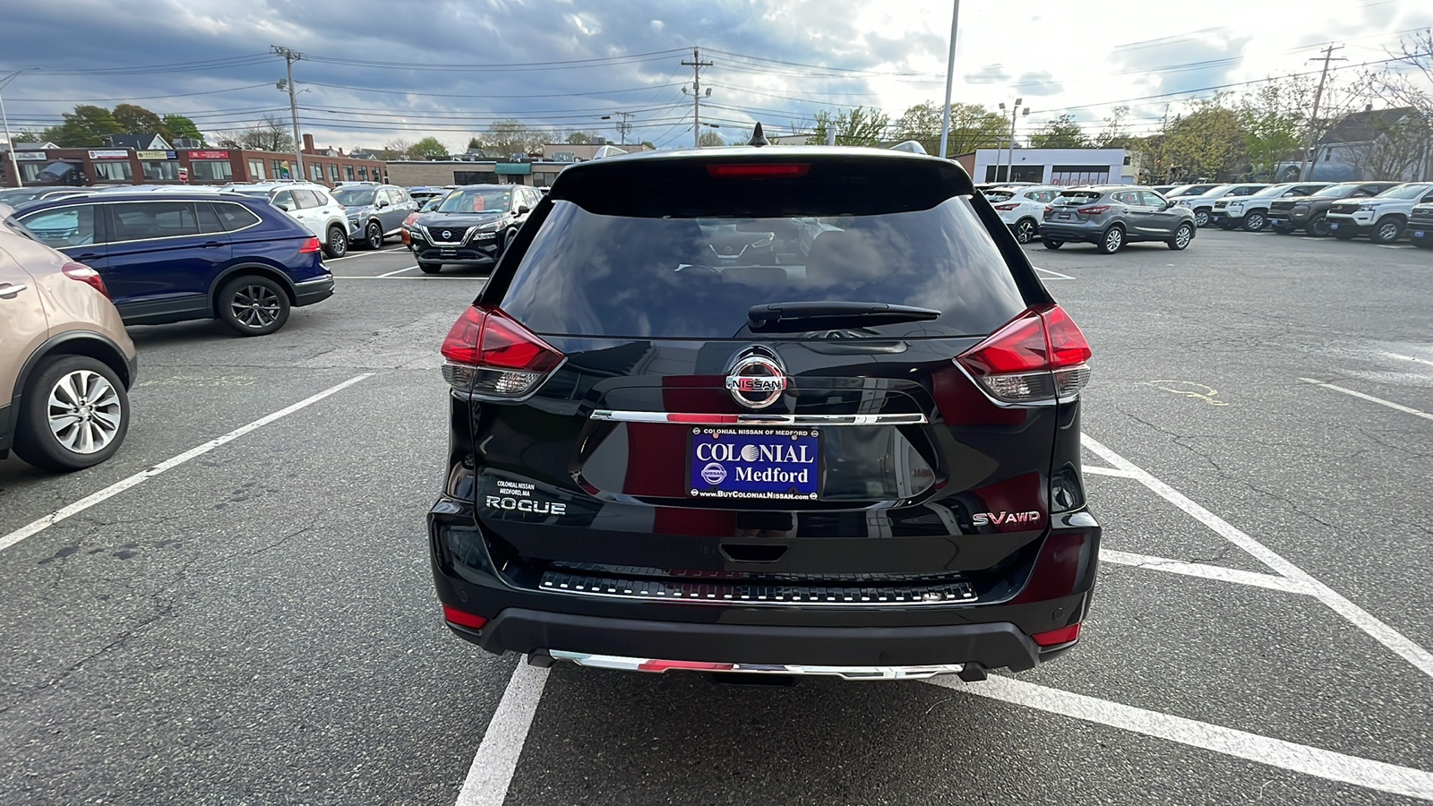 2019 Nissan Rogue SV 3