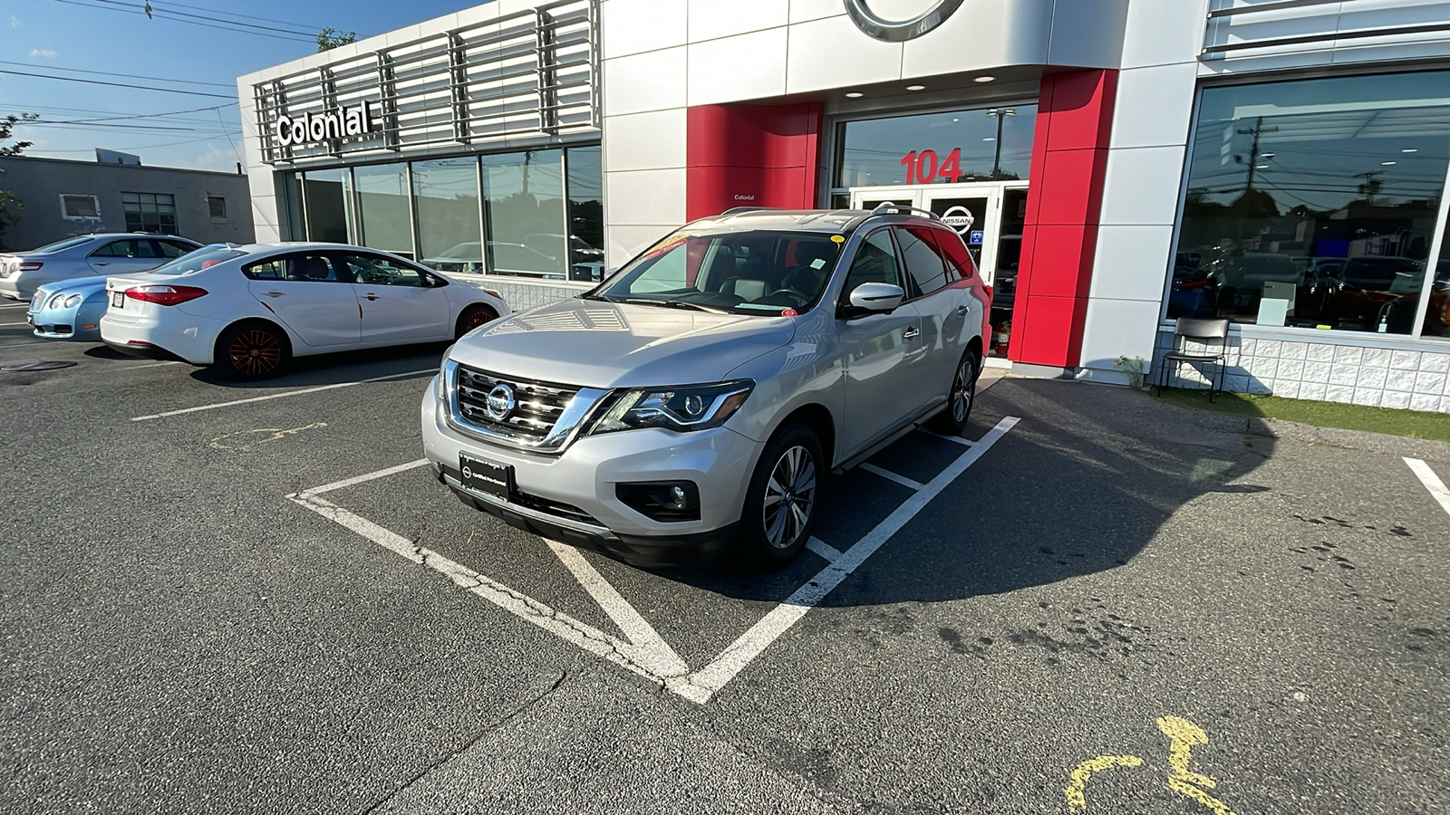 2018 Nissan Pathfinder SL 1