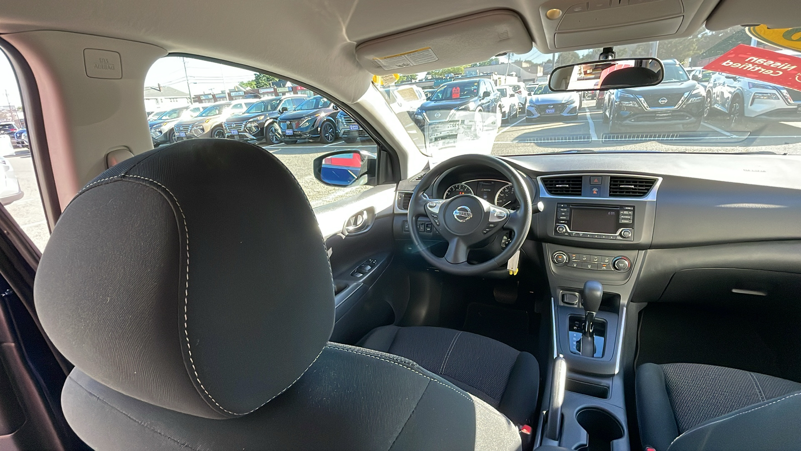 2018 Nissan Sentra S 17