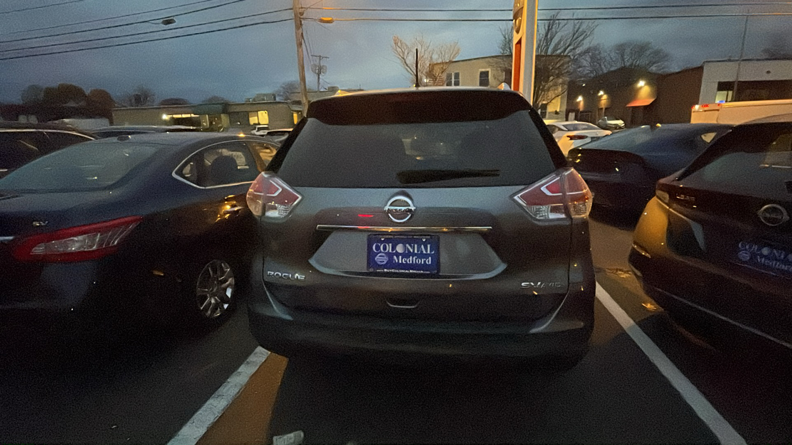 2016 Nissan Rogue SV 3