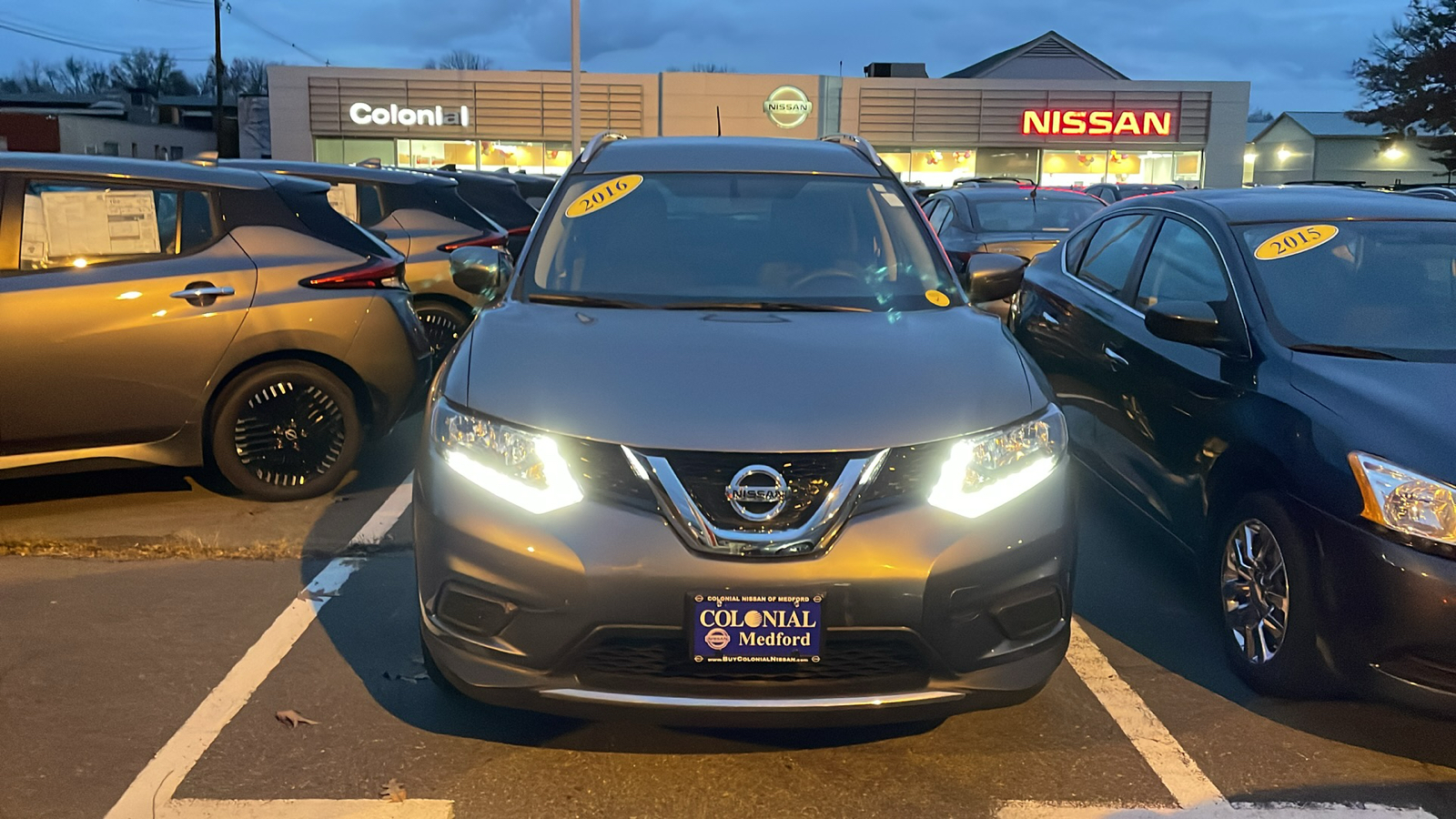 2016 Nissan Rogue SV 6