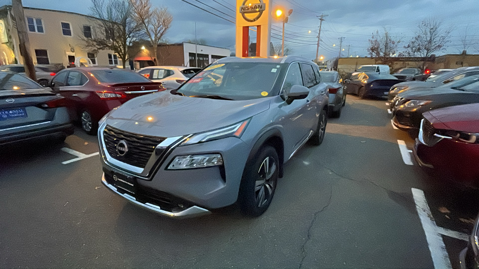 2022 Nissan Rogue Platinum 1