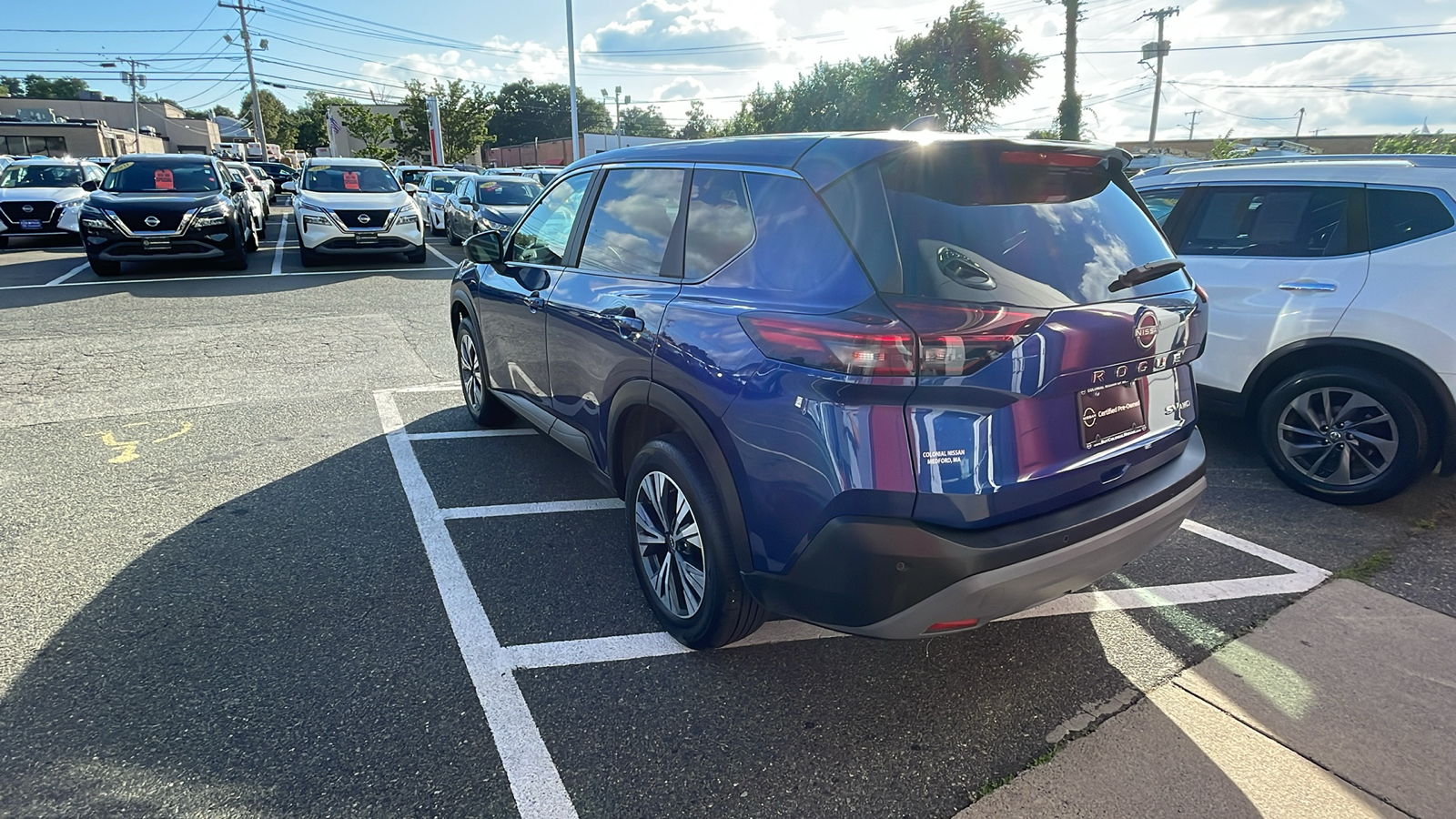 2023 Nissan Rogue SV 2