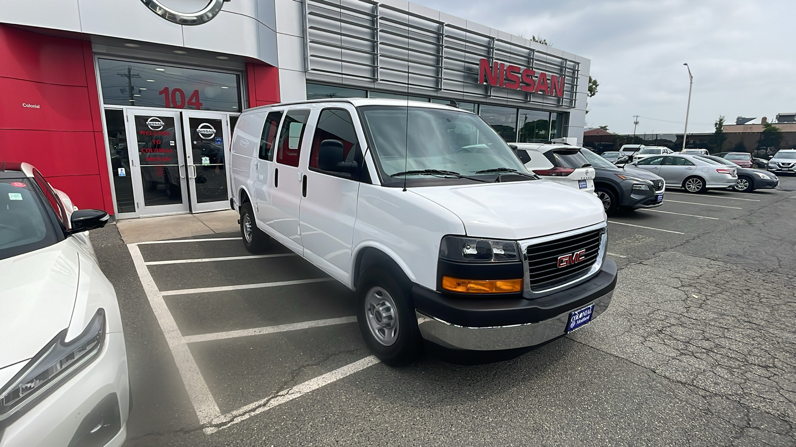 2022 GMC Savana  5