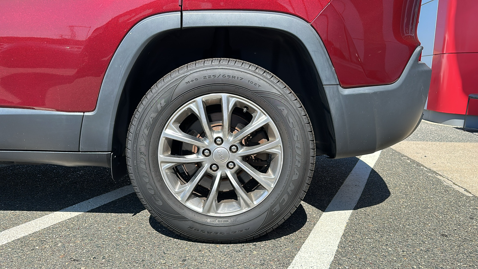 2019 Jeep Cherokee Latitude Plus 7