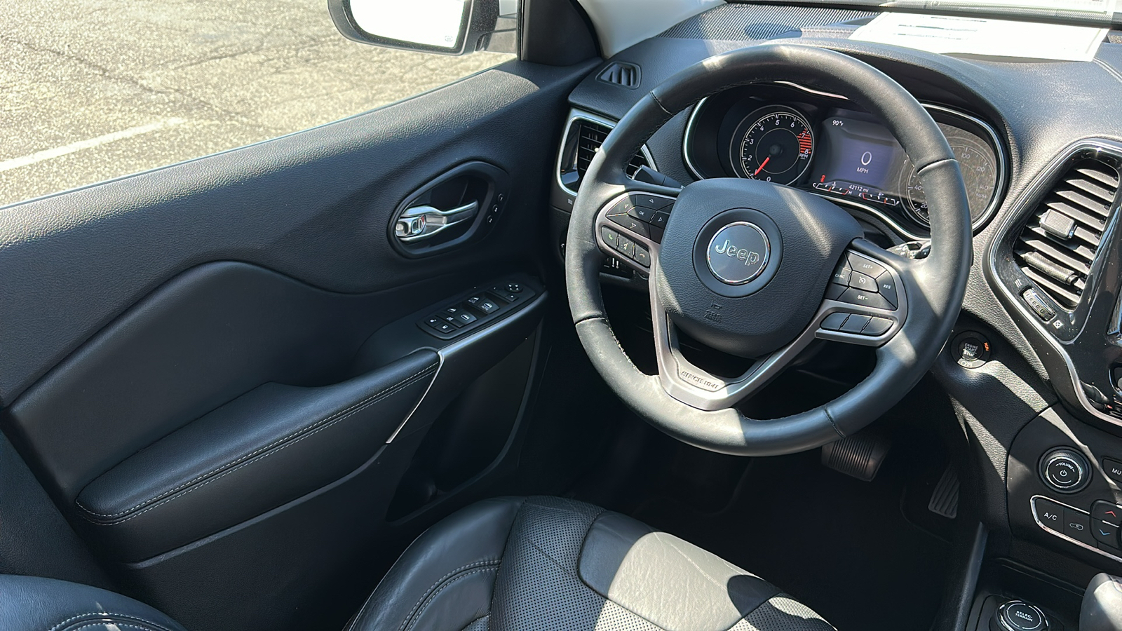 2019 Jeep Cherokee Limited 23