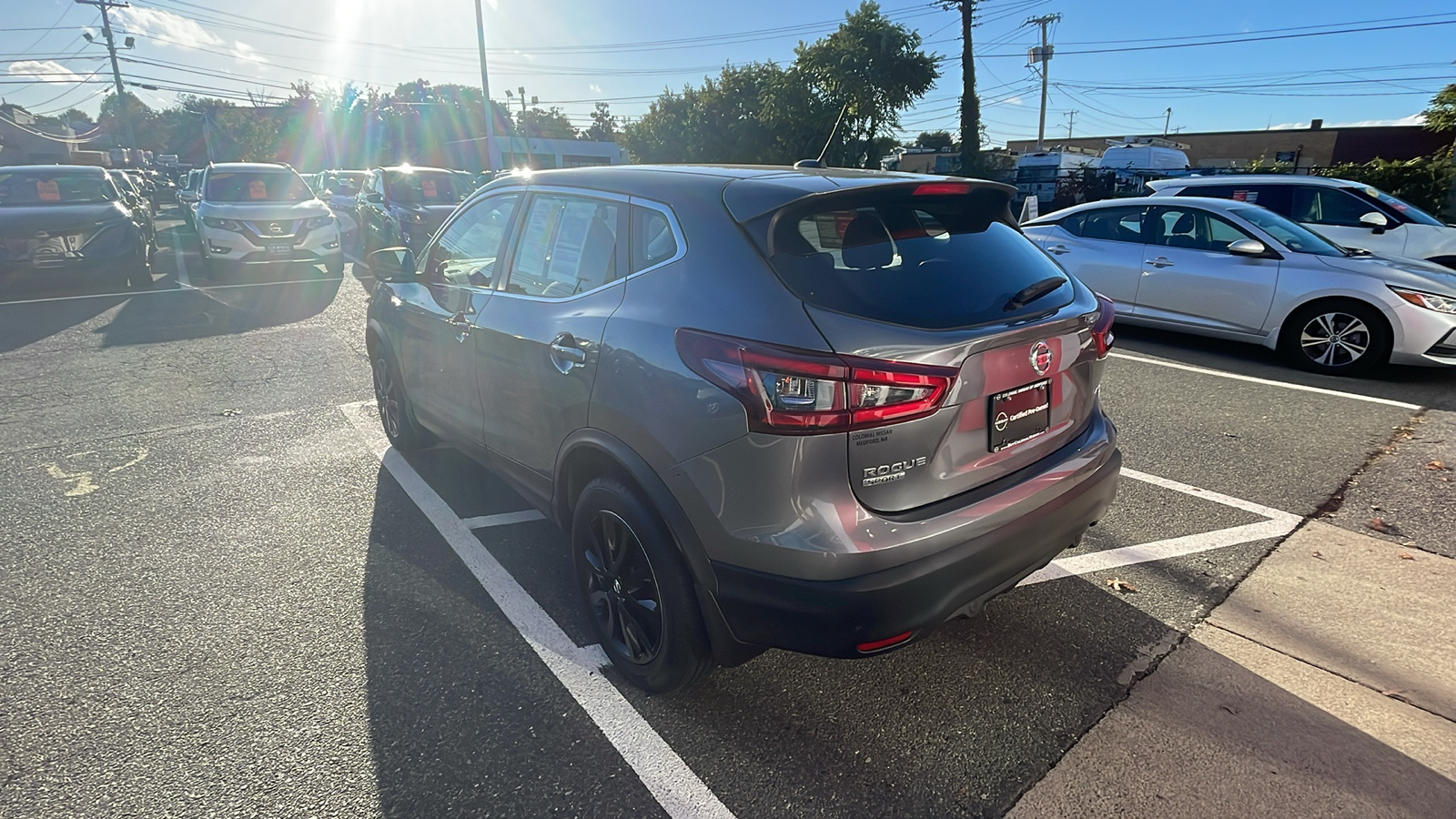 2021 Nissan Rogue Sport S 2