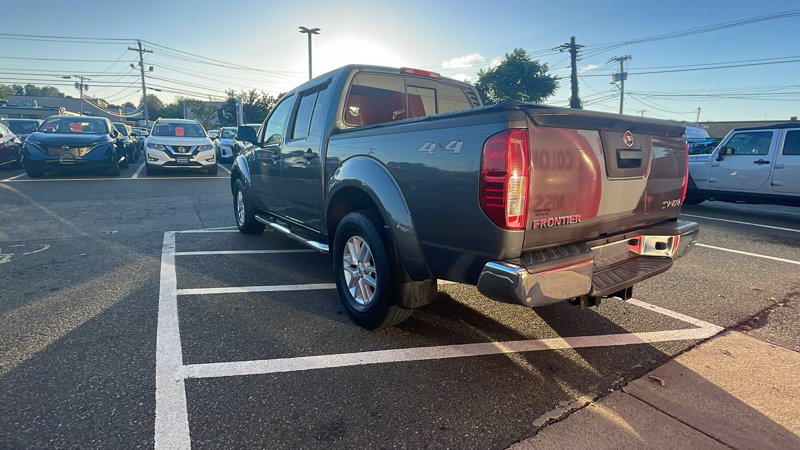 2019 Nissan Frontier S Crew Cab 4x4 Auto 2