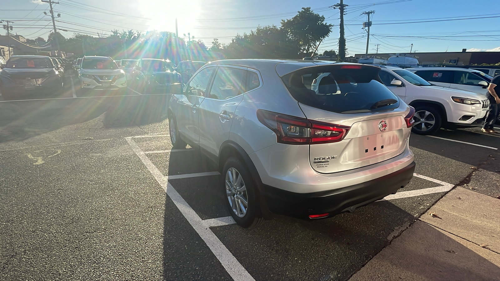 2021 Nissan Rogue Sport S 2