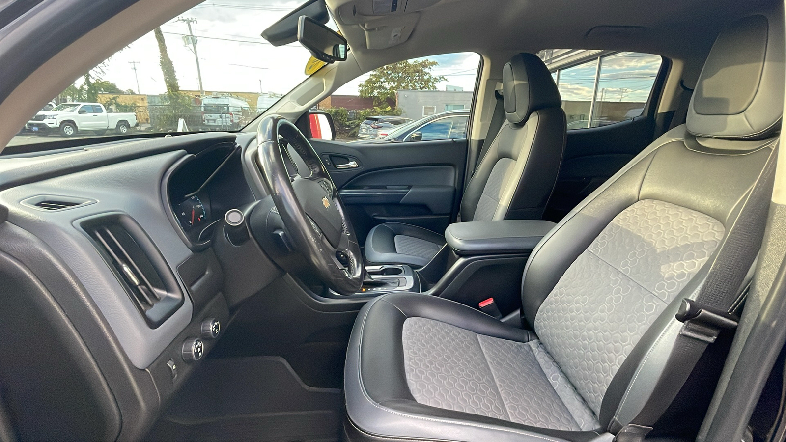 2018 Chevrolet Colorado 4WD Z71 Crew Cab 128.3 17