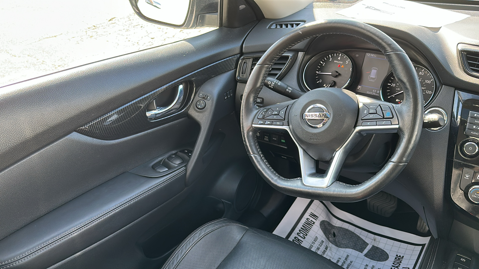 2018 Nissan Rogue SL 24