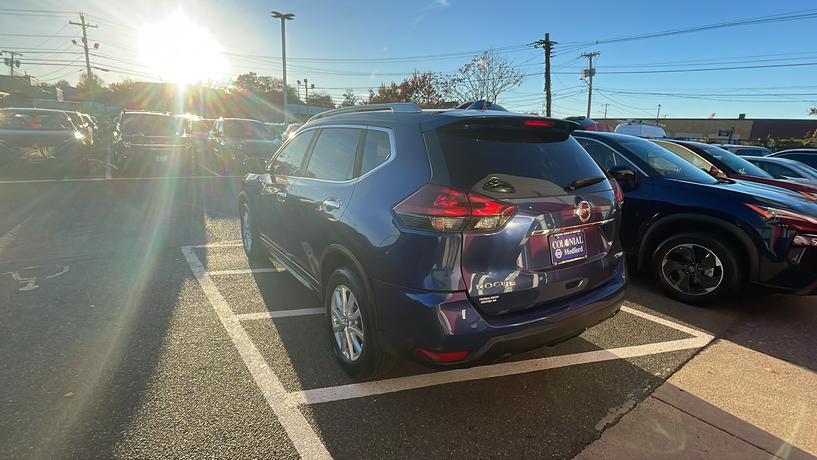 2018 Nissan Rogue SV 2