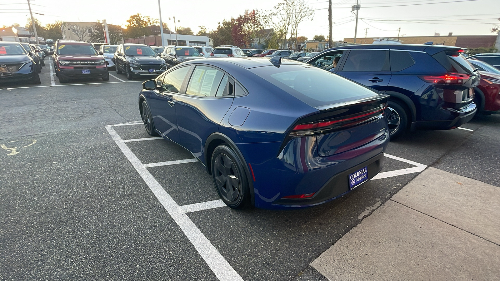 2023 Toyota Prius LE 2