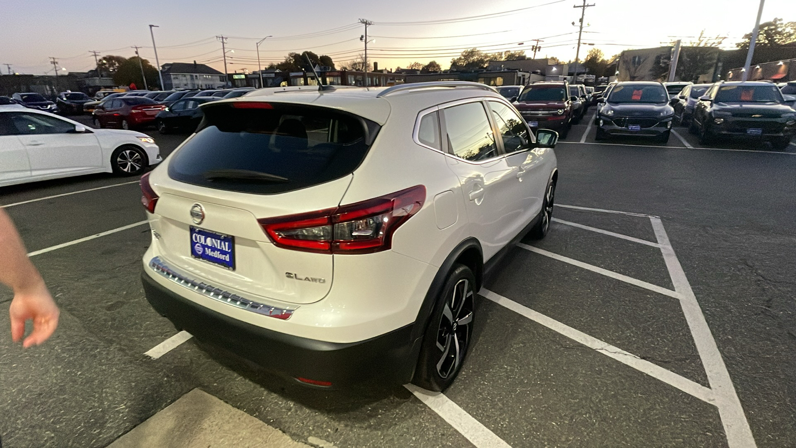 2022 Nissan Rogue Sport SL 4