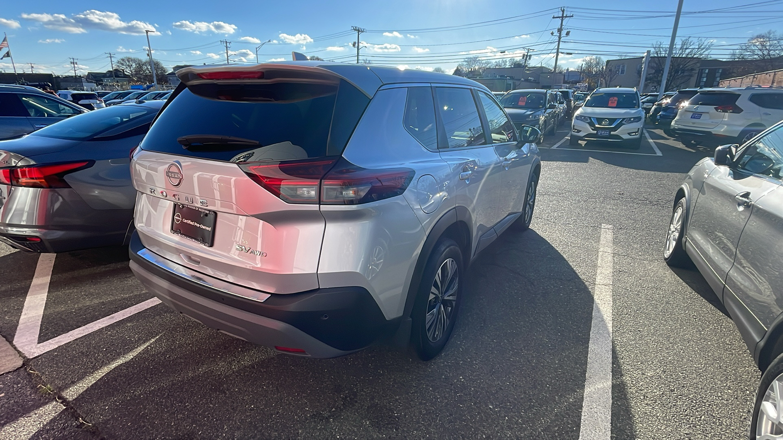 2023 Nissan Rogue SV 4