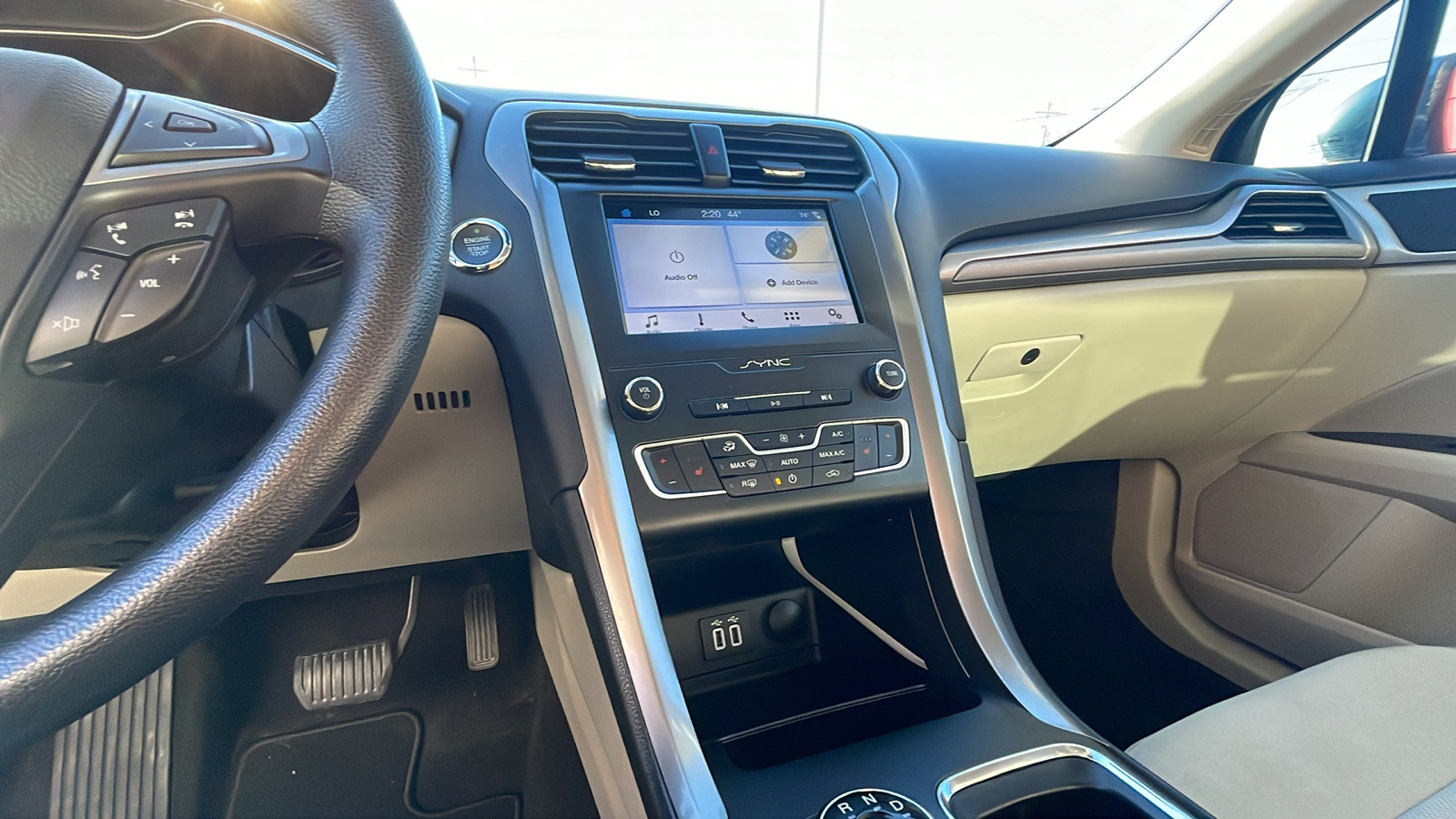 2019 Ford Fusion SE 14