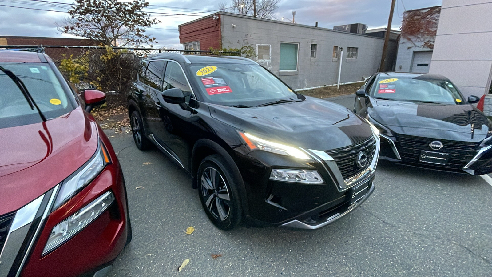 2023 Nissan Rogue SL 5