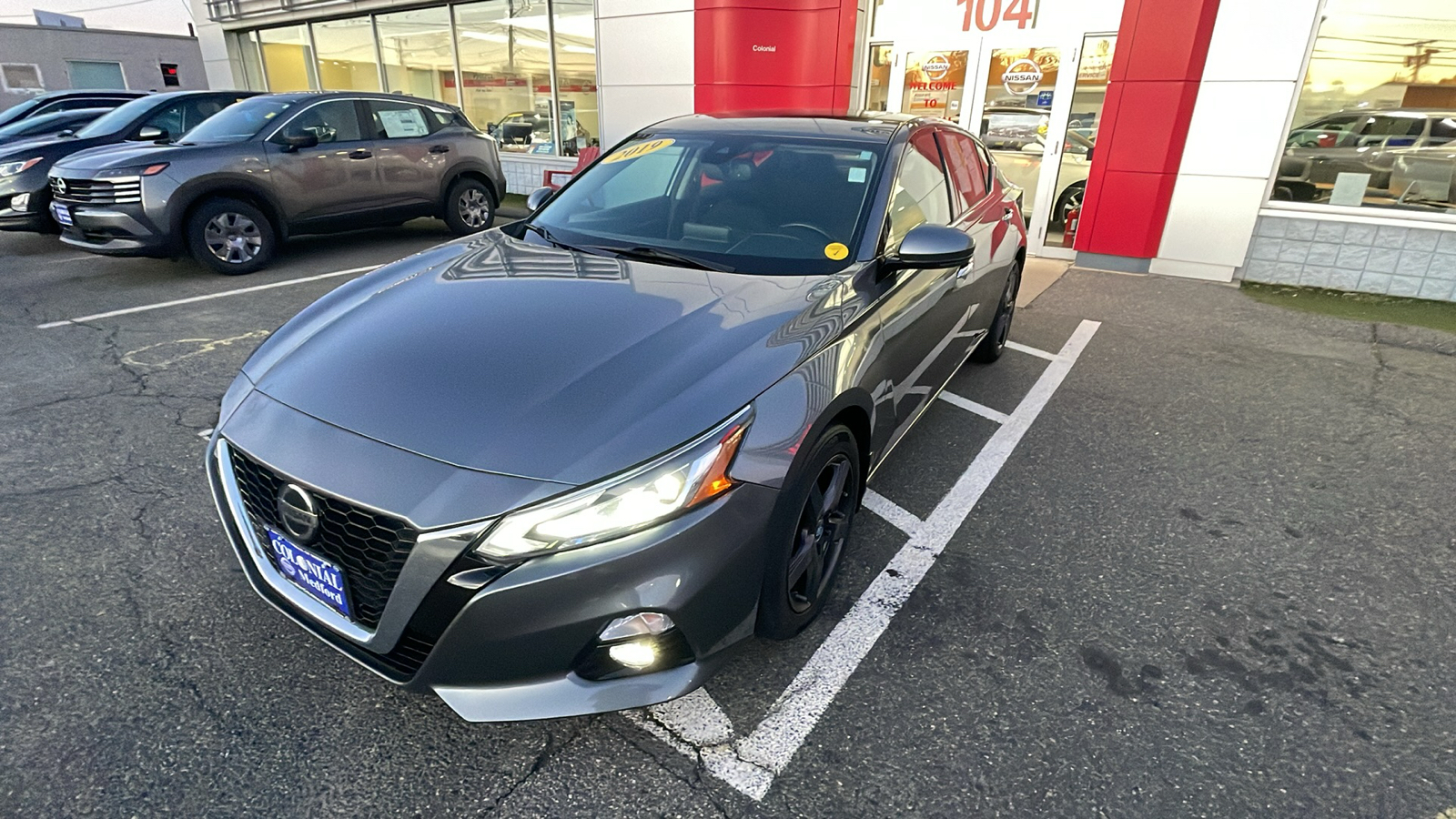 2019 Nissan Altima 2.5 SV 1