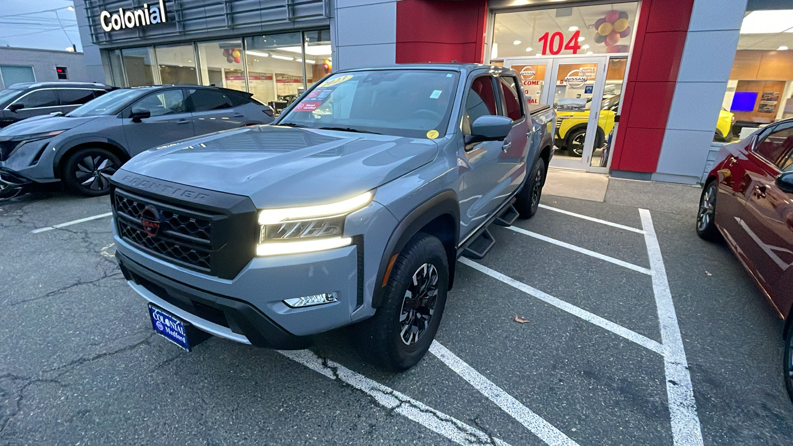 2023 Nissan Frontier PRO-4X Crew Cab 4x4 Auto 1