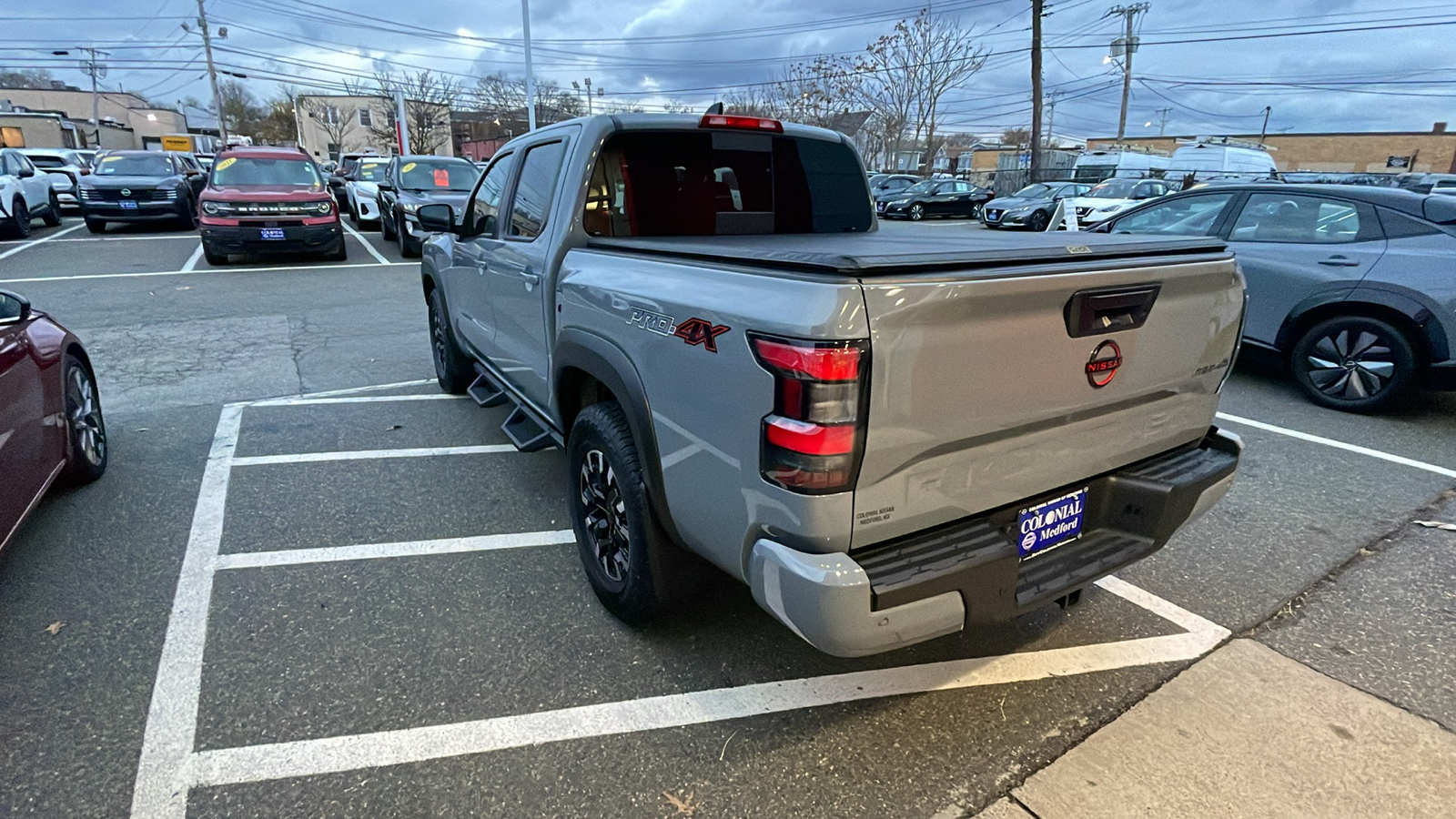 2023 Nissan Frontier PRO-4X Crew Cab 4x4 Auto 2