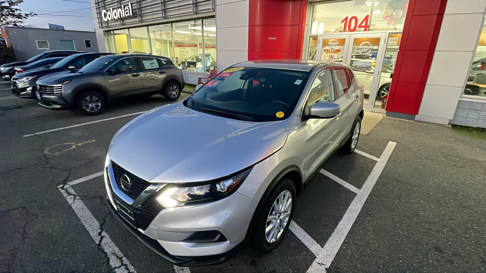 2022 Nissan Rogue Sport S 1