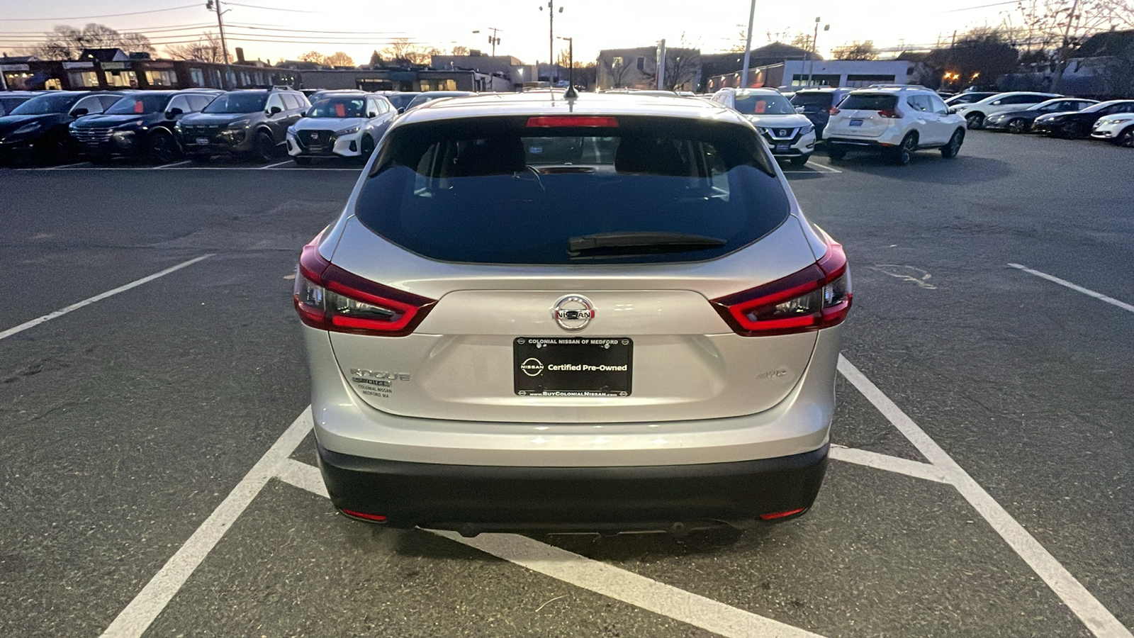 2022 Nissan Rogue Sport S 3