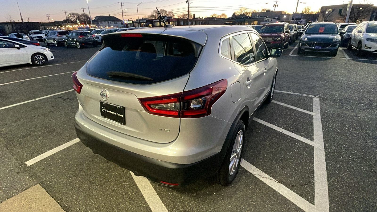 2022 Nissan Rogue Sport S 4