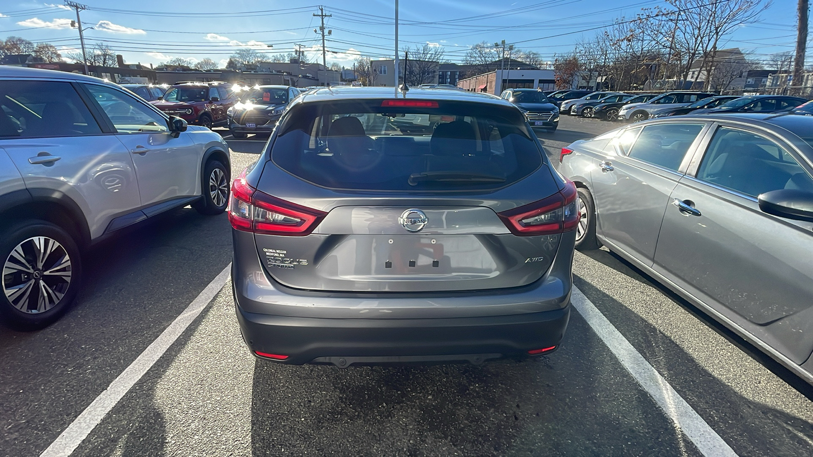 2022 Nissan Rogue Sport S 3