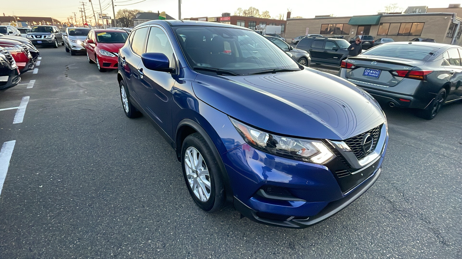 2022 Nissan Rogue Sport S 5