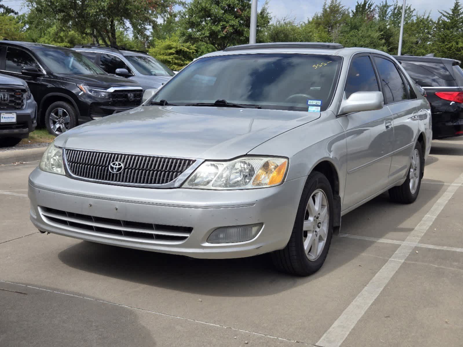 2002 Toyota Avalon XLS 1