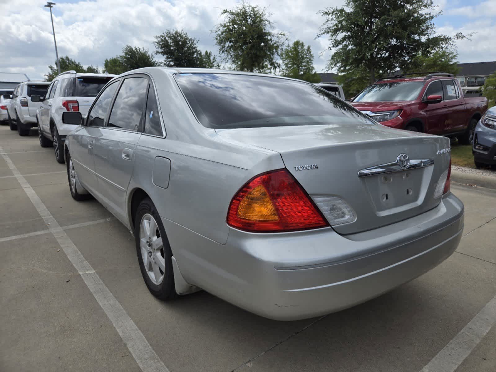 2002 Toyota Avalon XLS 4