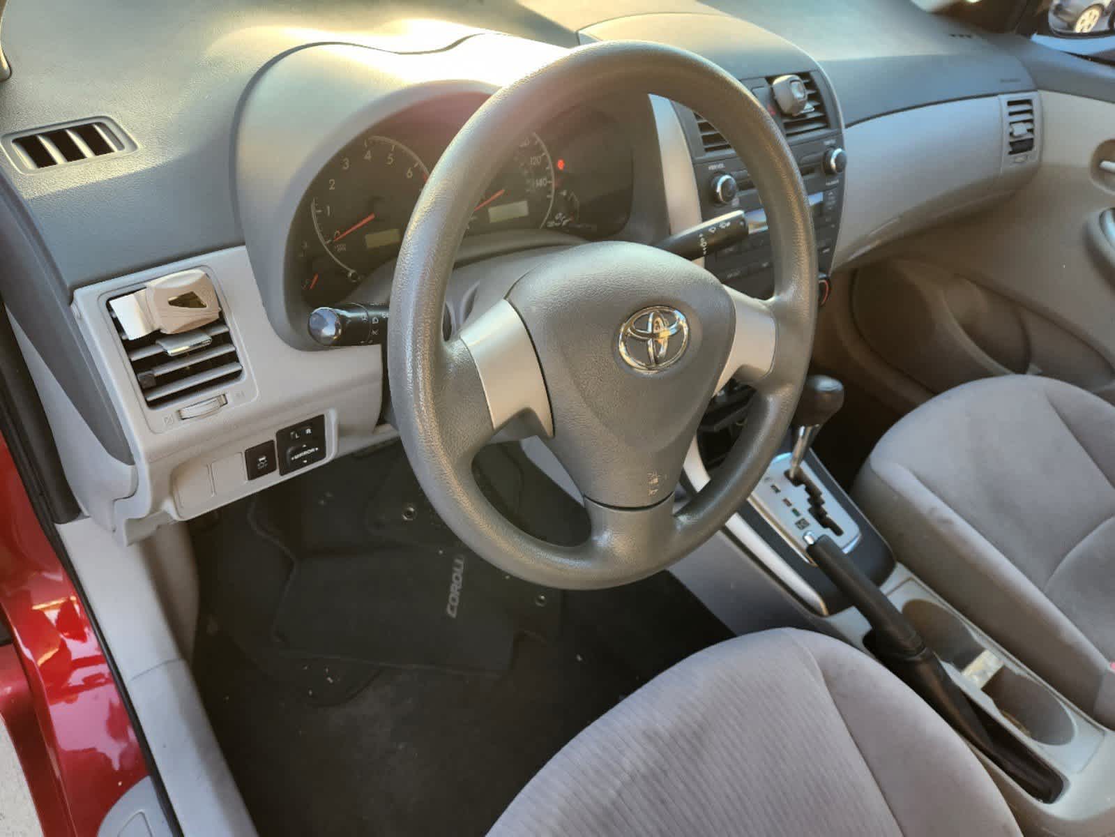 2010 Toyota Corolla LE 6