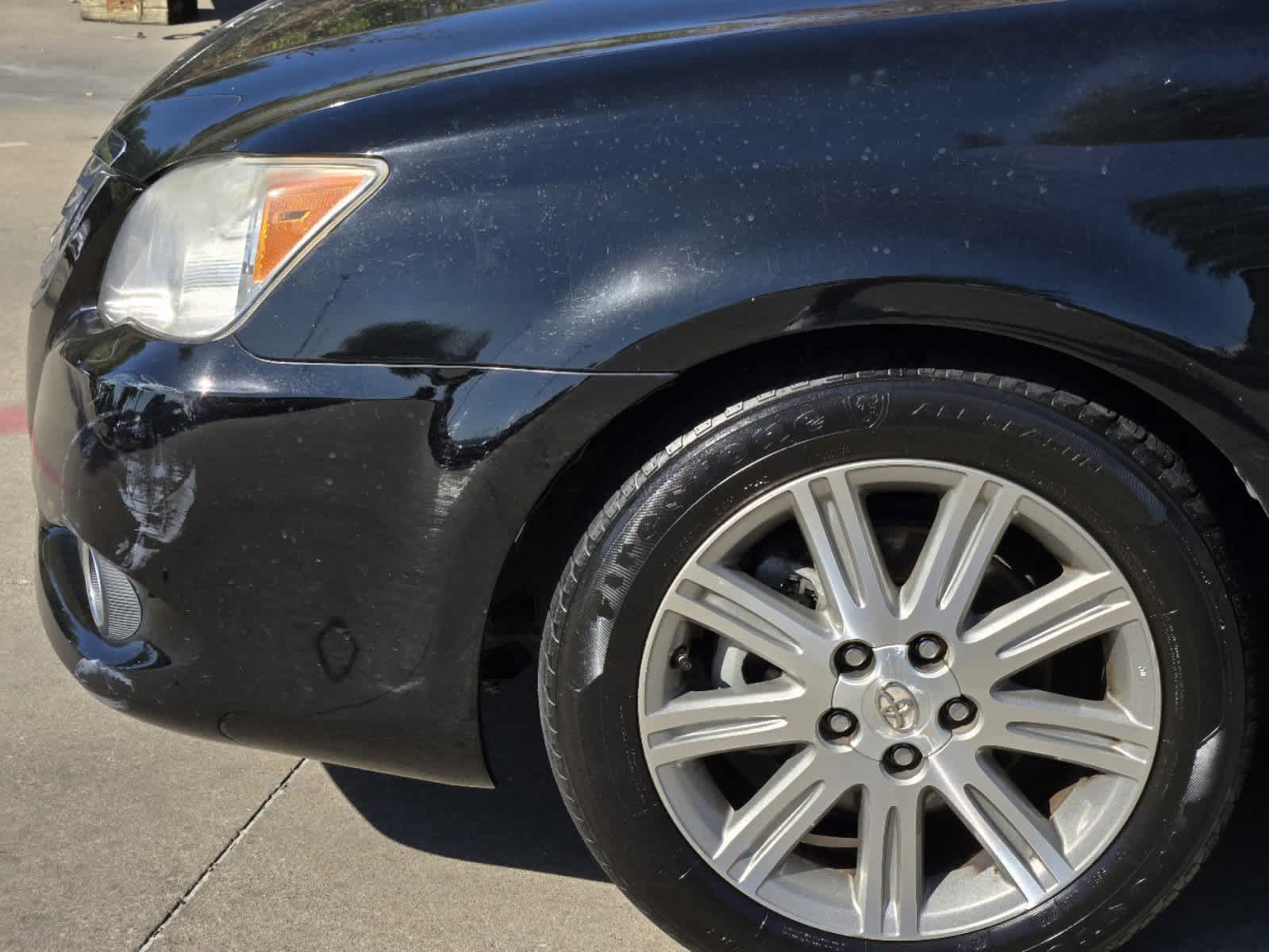 2010 Toyota Avalon Limited 8