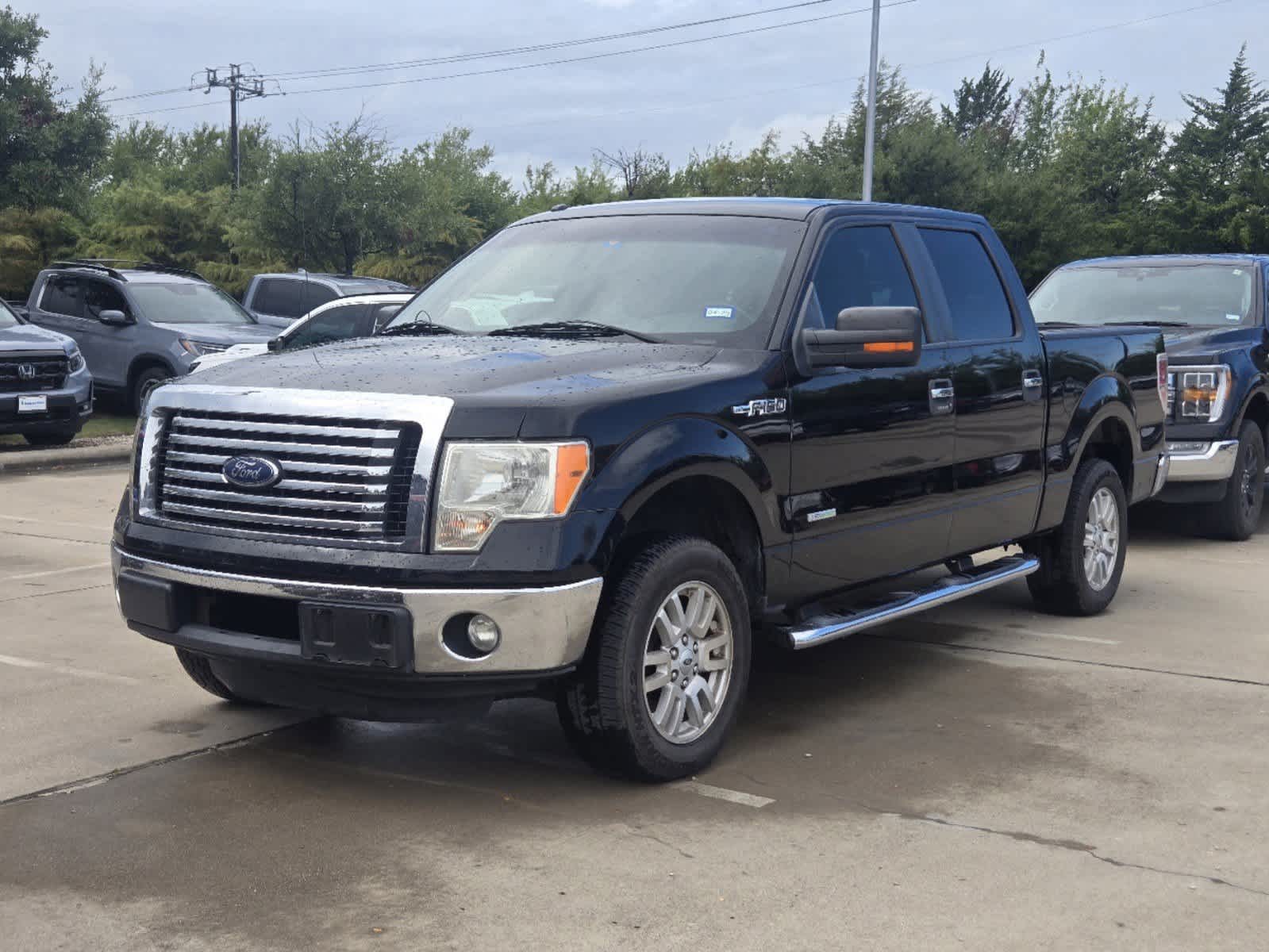 2011 Ford F-150 XLT 2WD SuperCrew 145 1