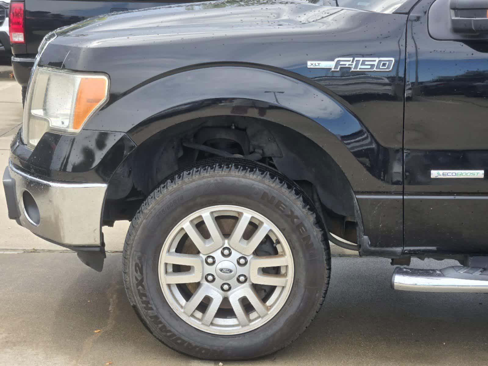 2011 Ford F-150 XLT 2WD SuperCrew 145 8