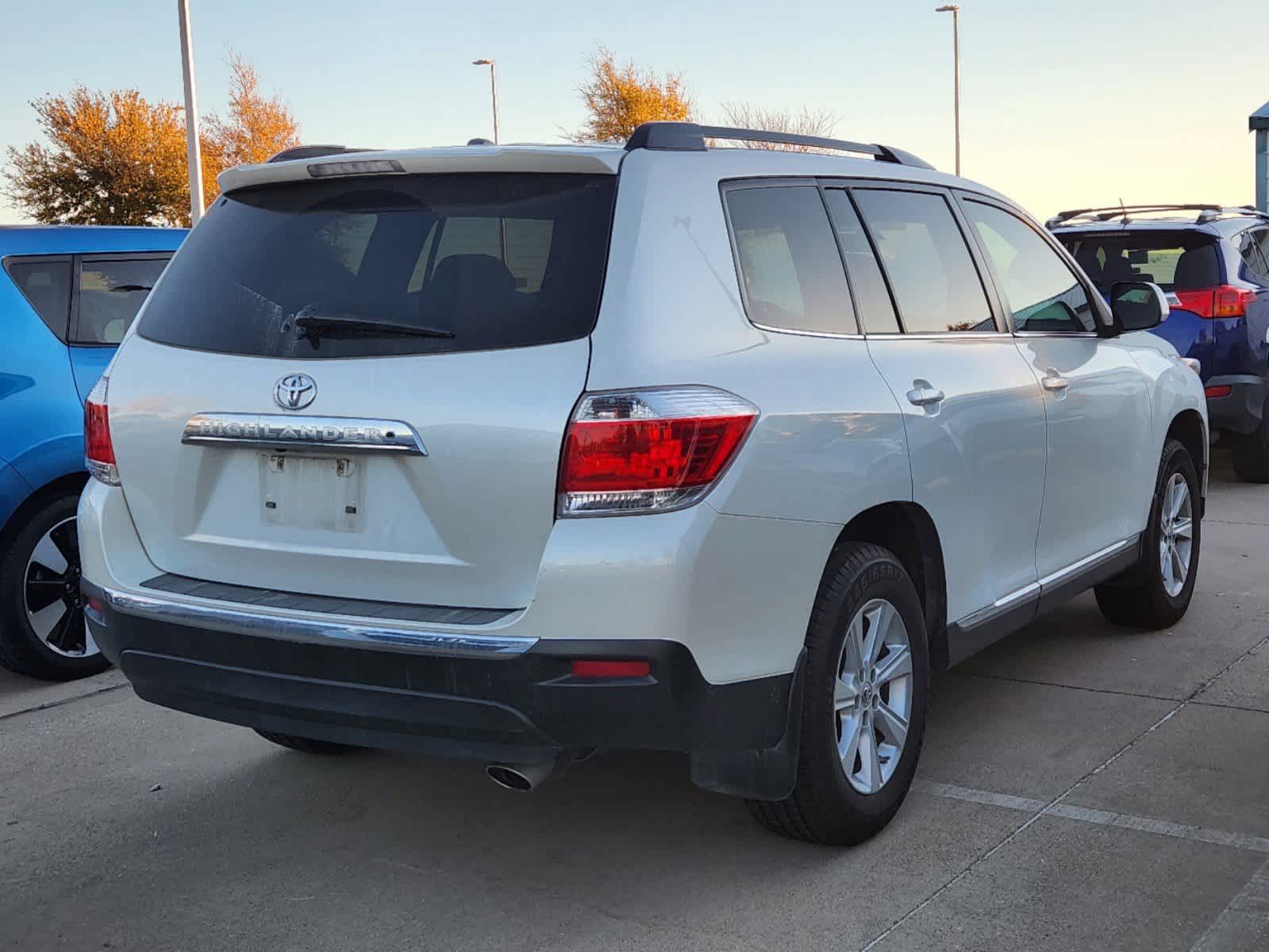 2012 Toyota Highlander BASE 3