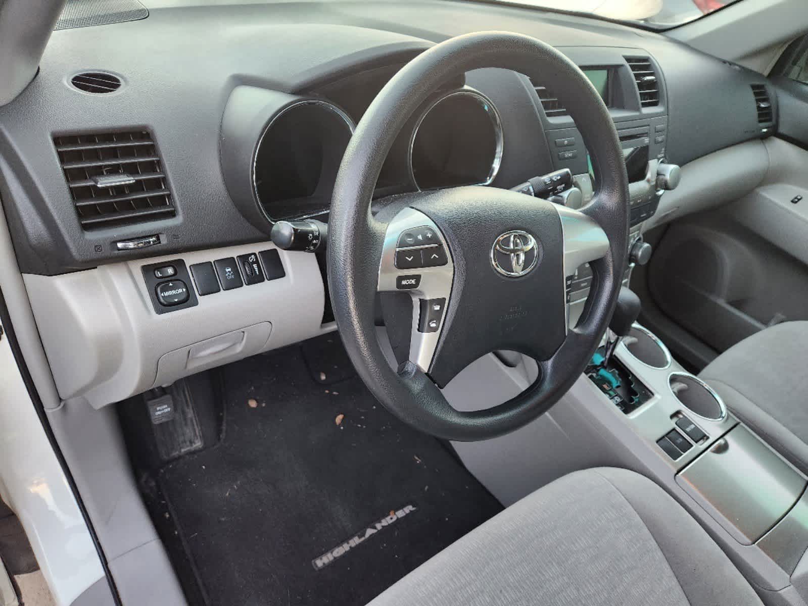 2012 Toyota Highlander BASE 6