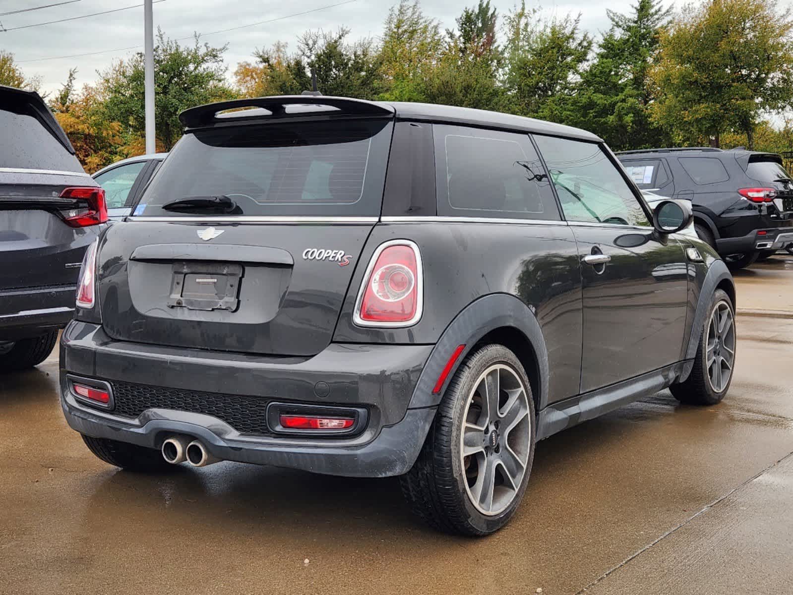 2012 MINI Cooper Hardtop S 3