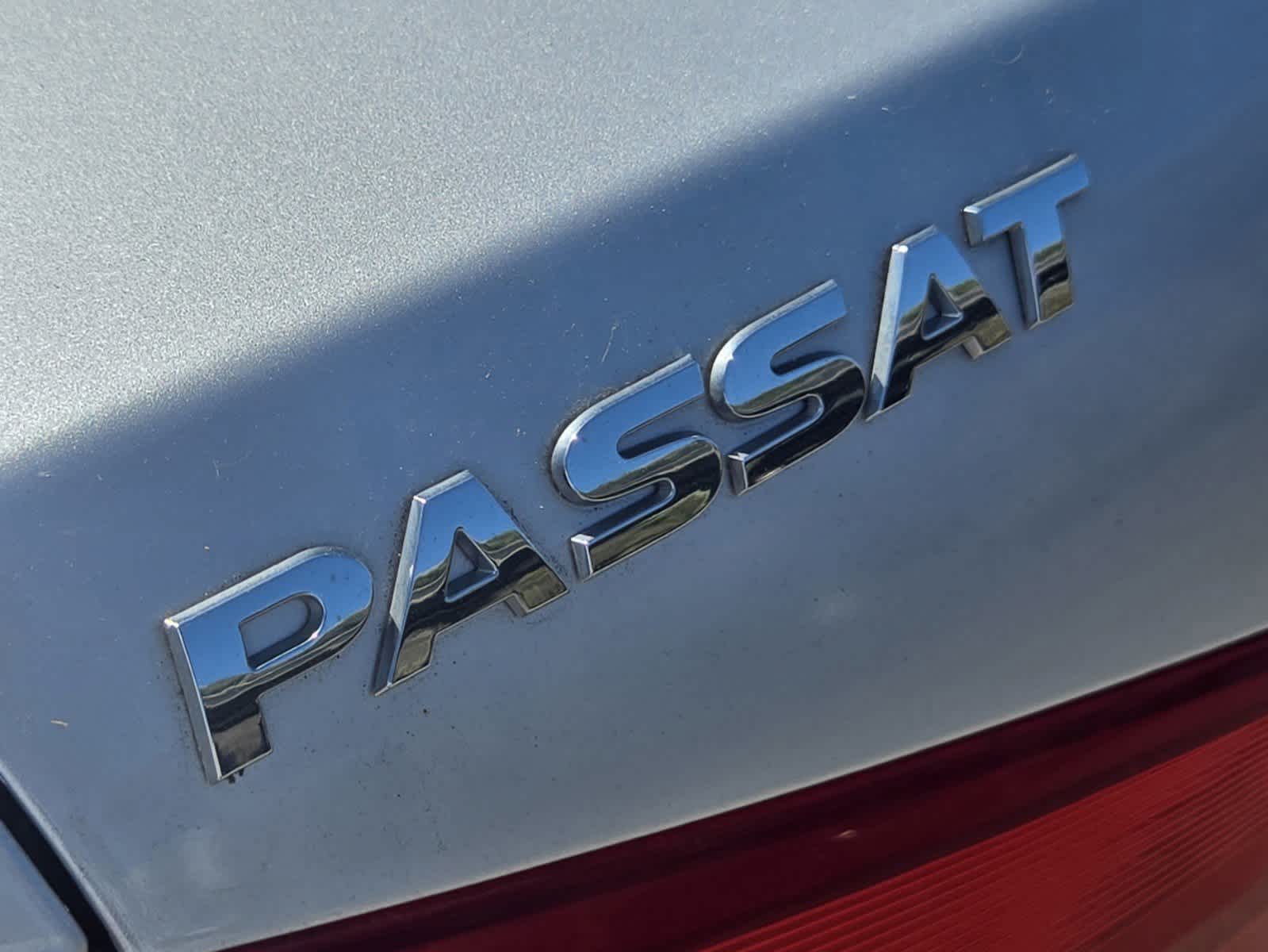 2013 Volkswagen Passat SE 6