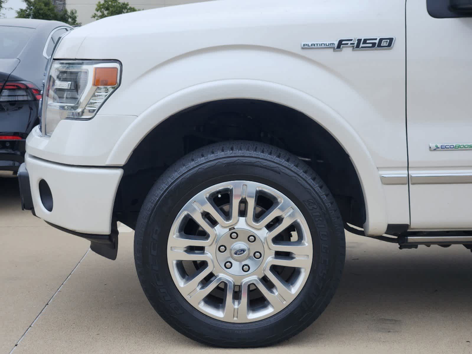 2013 Ford F-150 Platinum 2WD SuperCrew 145 8