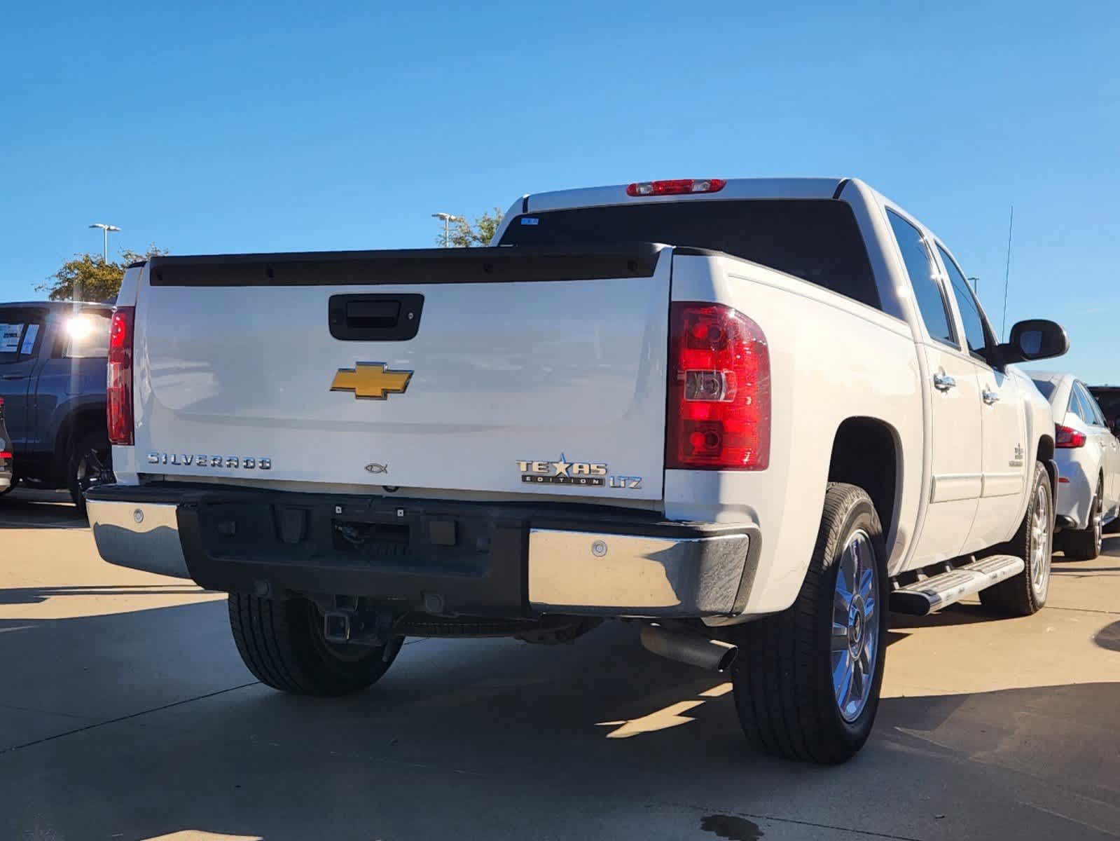 2013 Chevrolet Silverado 1500 LTZ 2WD Crew Cab 143.5 3