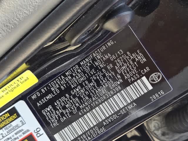 2013 Toyota Camry LE 21
