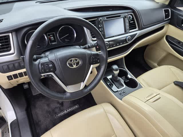 2014 Toyota Highlander XLE 8